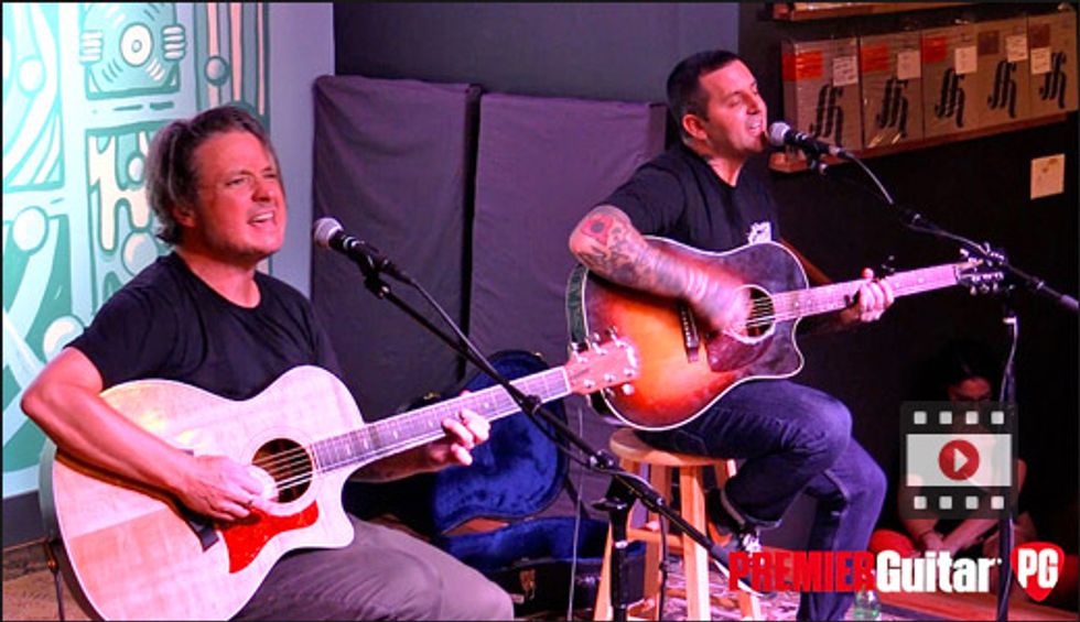 Live at Grimey's: Bayside