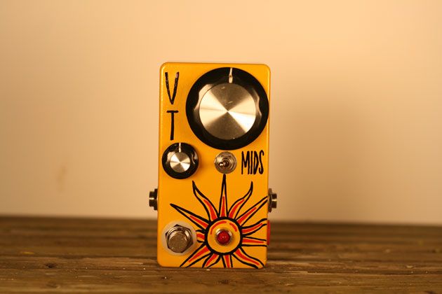 Hungry Robot Pedals Announces the Midnight Sun