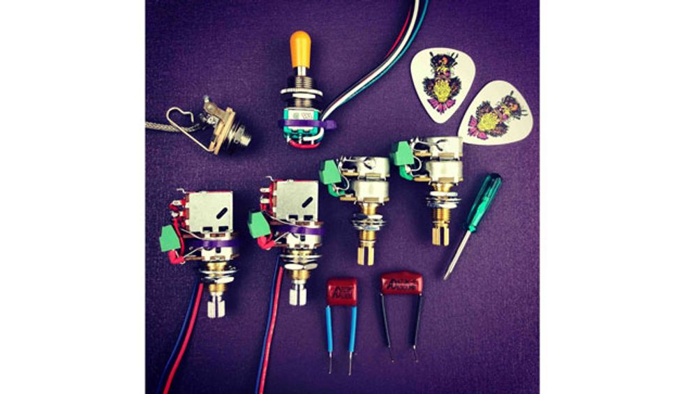 Mad Hatter Guitar Products Introduces the Terminator DVDT-4/2