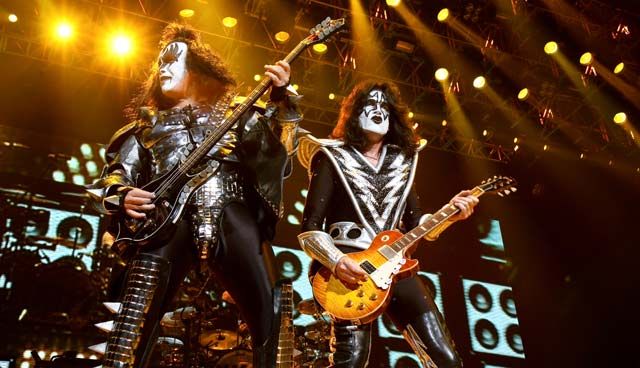 Interview: Tommy Thayer on Sonic Boom and Being KISS