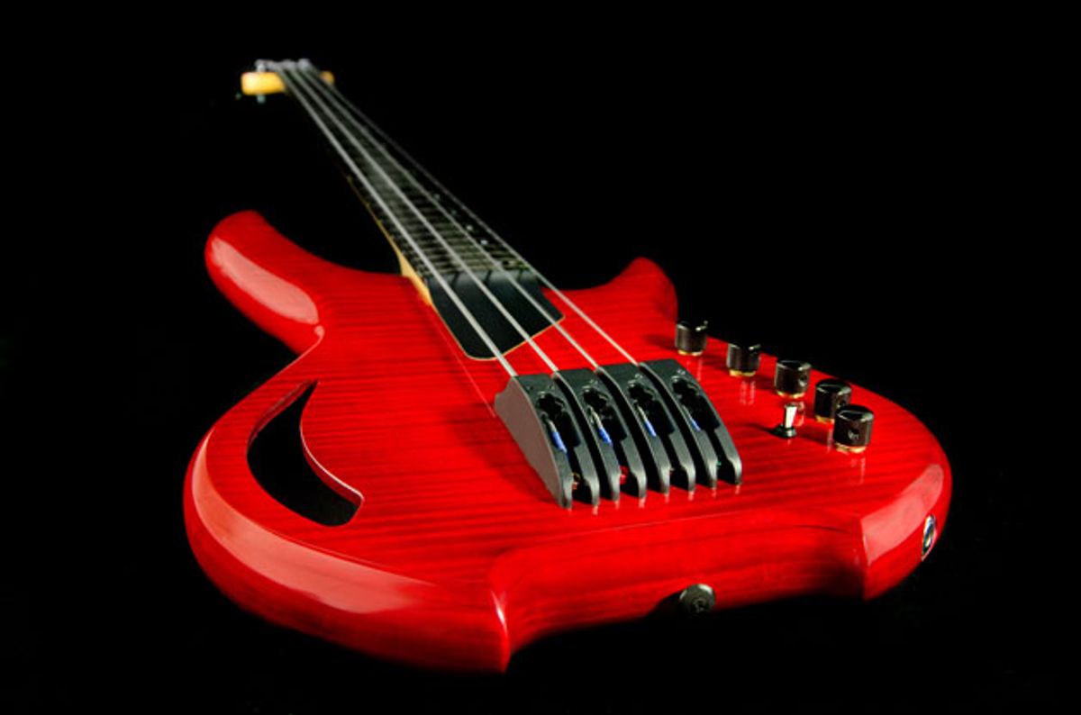 Willcox Guitars Unveils the Saber Bass