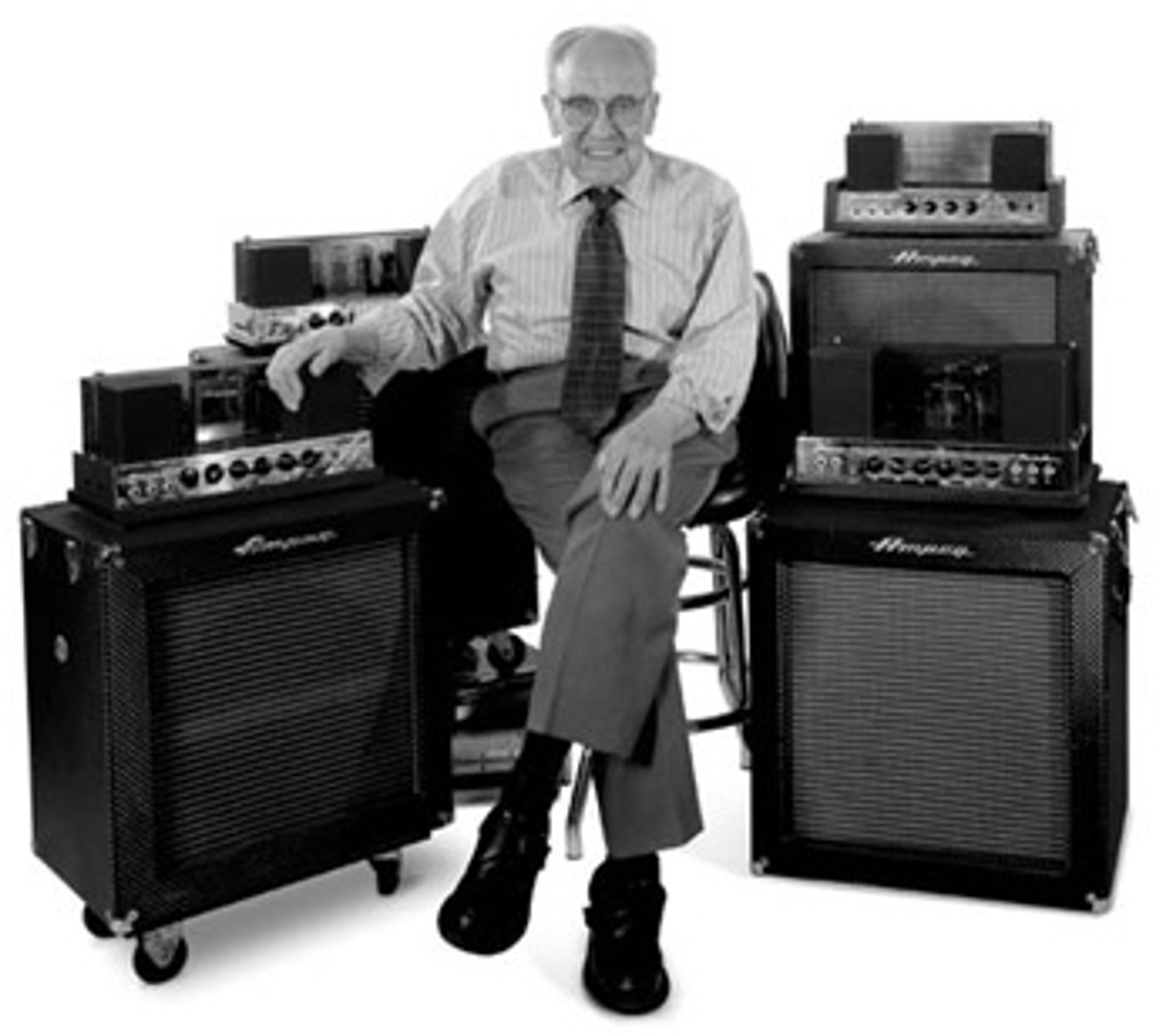 Remembering Jess Oliver, Inventor of the Ampeg B-15