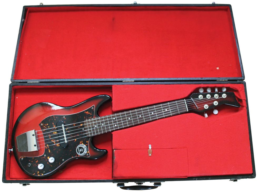 Wizard of Odd: ’60s Tombo 6-String Ukulet