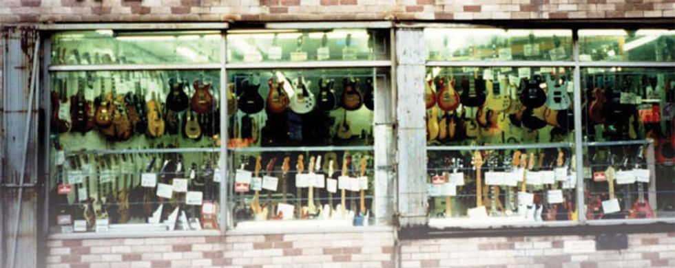 Big Apple Guitar Shops: Then and Now 