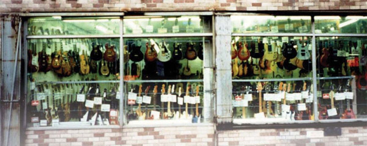 Big Apple Guitar Shops: Then and Now 