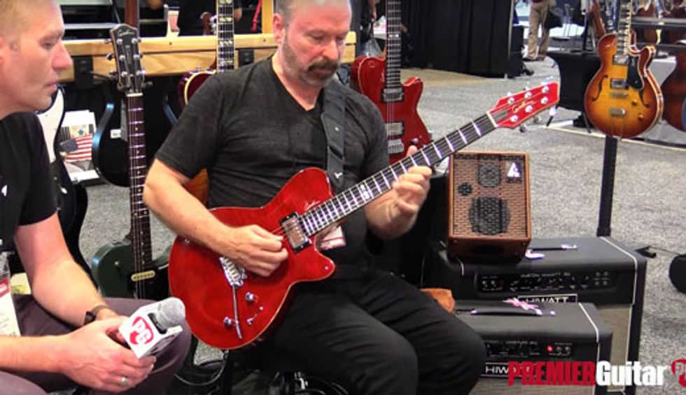Summer NAMM 2019: Godin Daryl Stuermer DS-1 Signature Demo