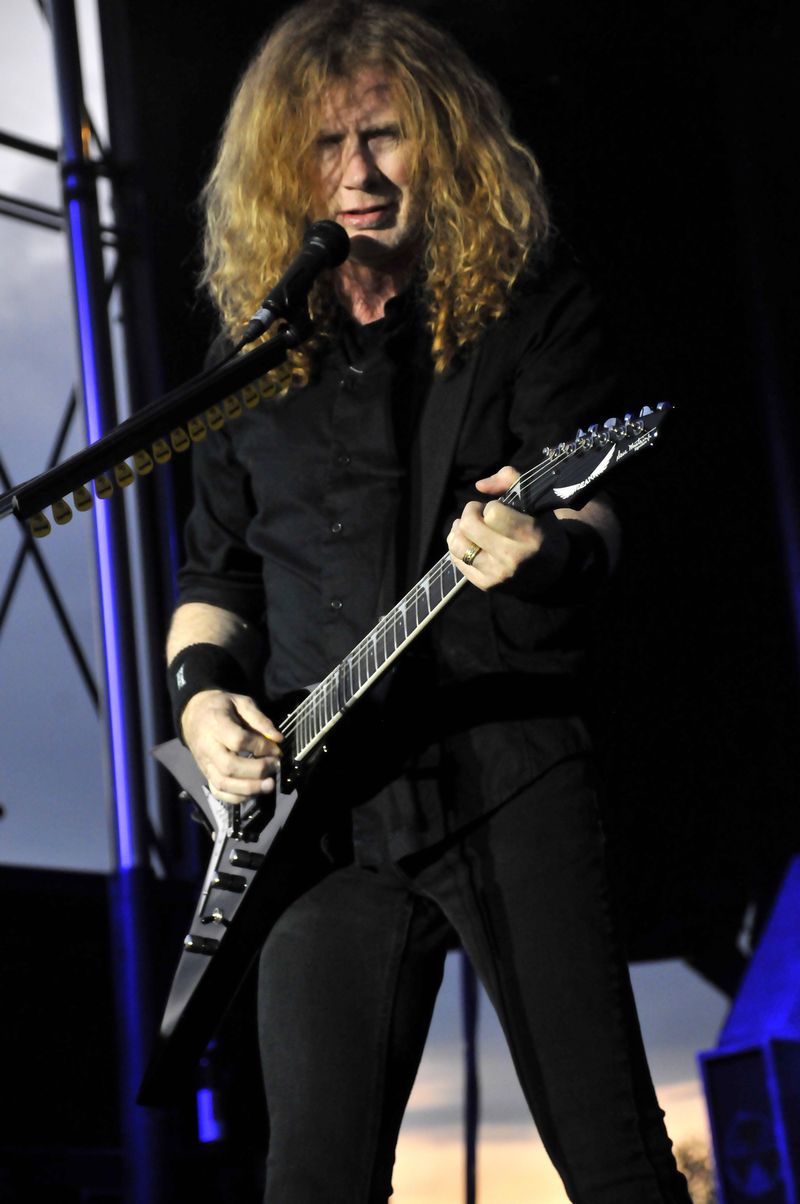 Megadeth's Dave Mustaine and Kiko Loureiro - Premier Guitar, image size:800x1204