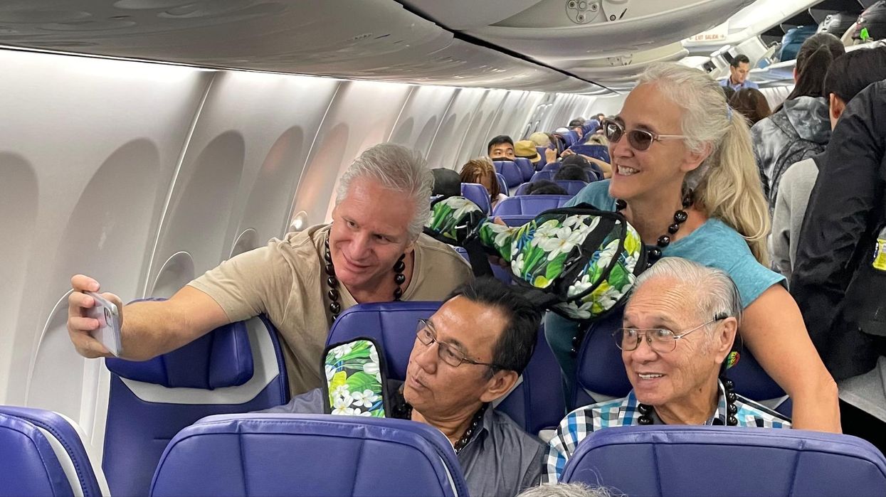 Guitar Center and Southwest Airlines Surprise Passengers with Ukuleles and In-Flight Lessons