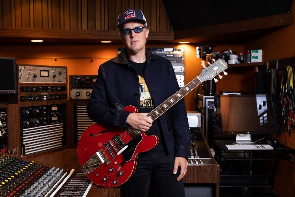 Epiphone and Joe Bonamassa  Release the Joe Bonamassa 1962 ES-335