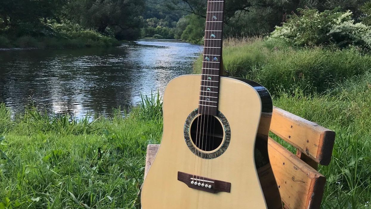 Stuart Spector Announces Esopus Guitars