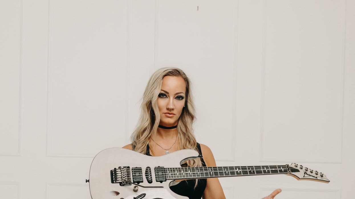 Nita Strauss Conquers the World