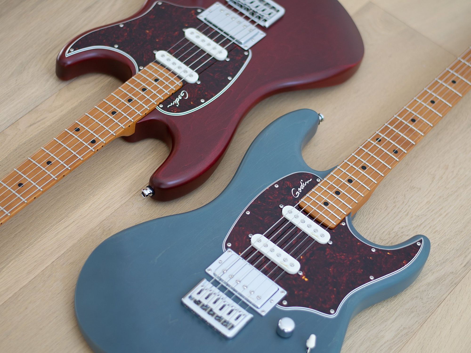 Godin Guitars Launches Session HT Aztek Red & Arctik Blue Models