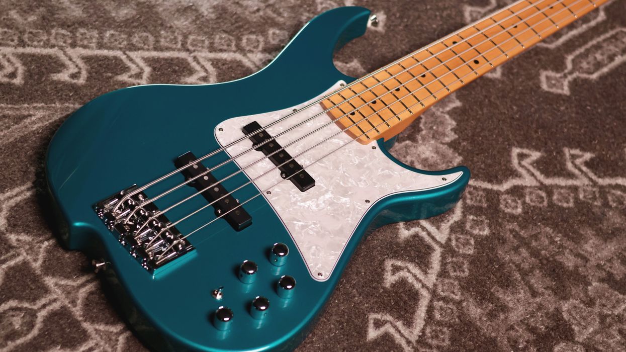 Vola Guitars Releases 5-String Bass