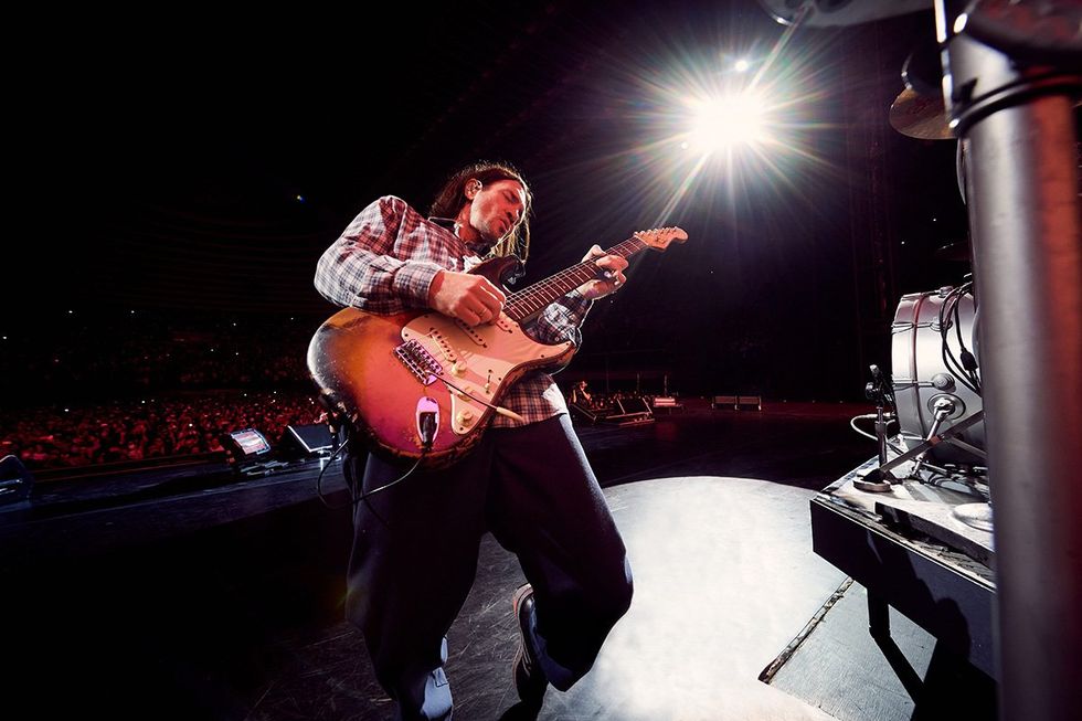 Fender Unveils Replica Of John Frusciante’s 1962 Stratocaster