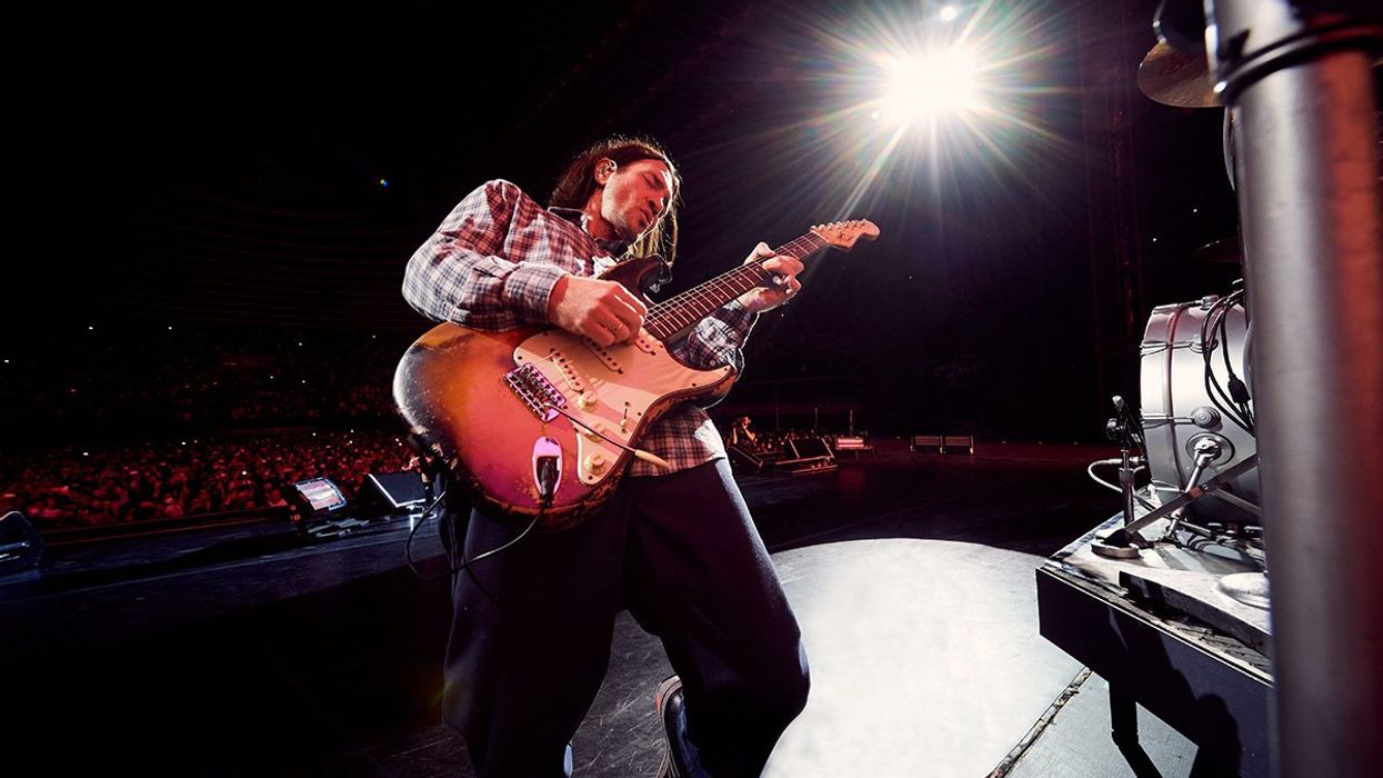 Fender Unveils Replica Of John Frusciante’s 1962 Stratocaster