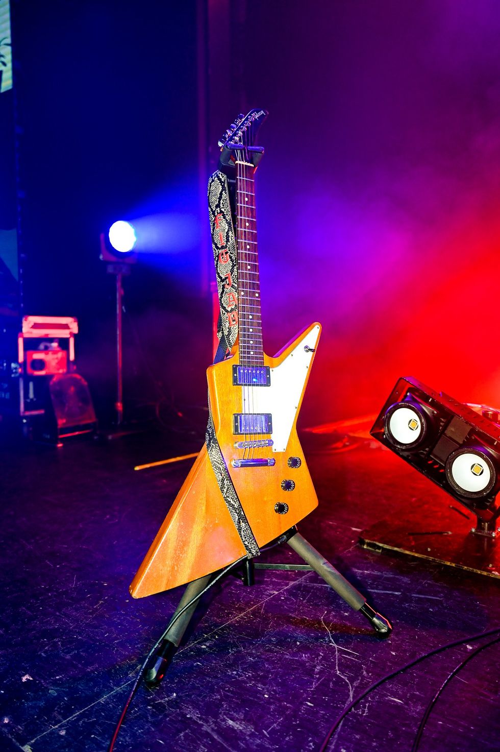 Amyl and the Sniffers Rig Rundown with Declan Mehrtens & Gus Romer