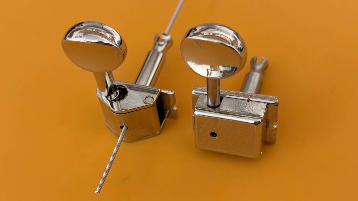 Tonewood Teardown: Upgrading Our Harley Benton Guitar’s Tuners