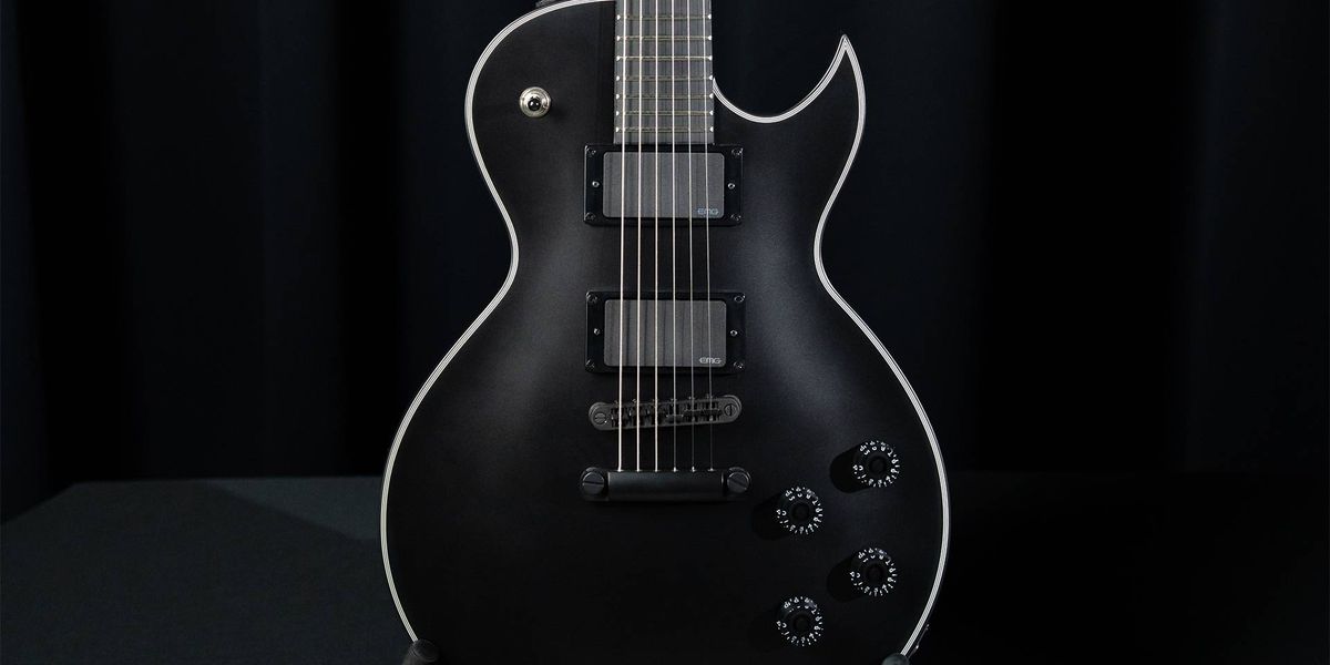 Cort CR300MT single-cutaway electric guitar in Black Satin