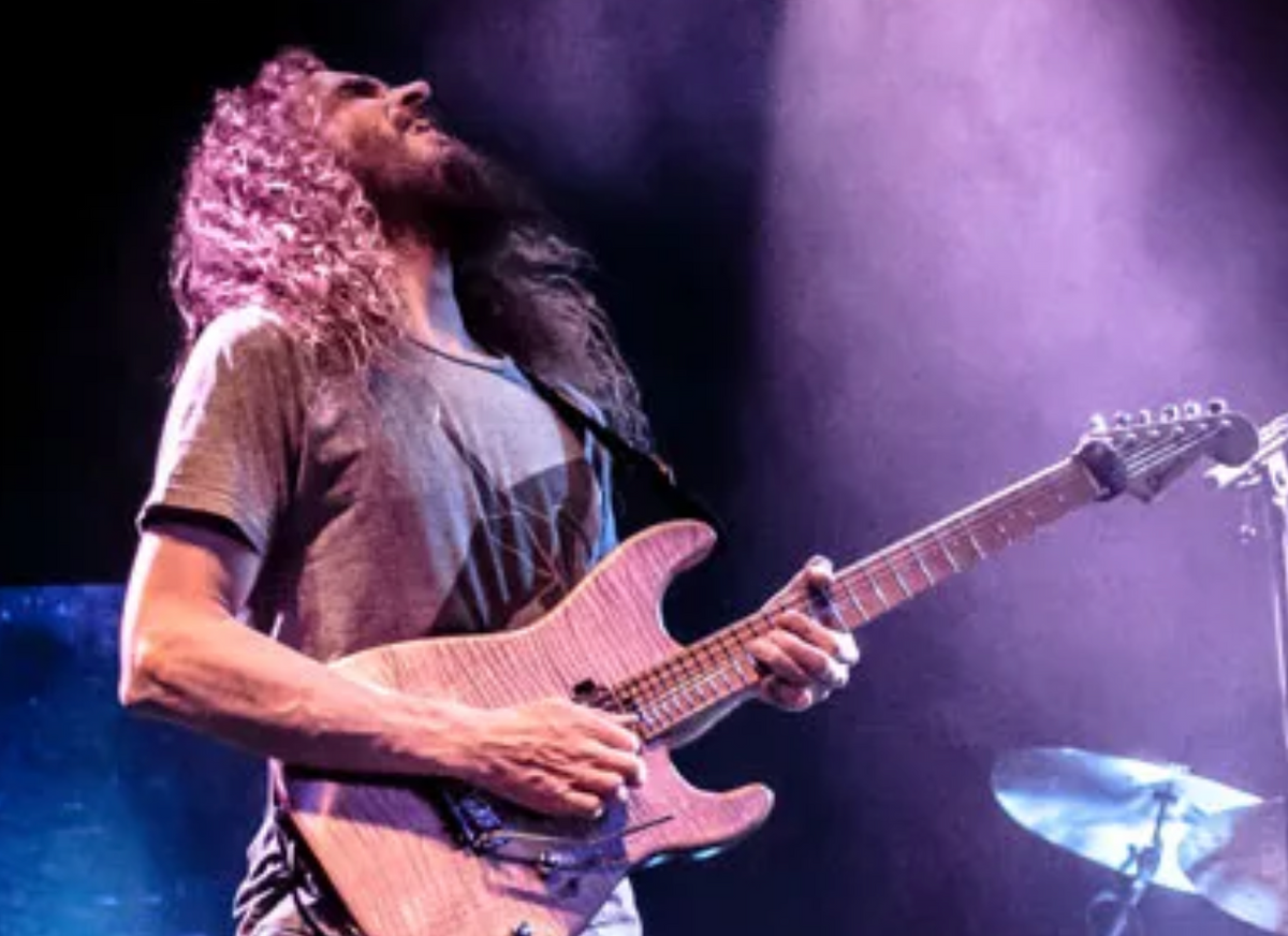 Guthrie Govan’s Single-String Arpeggios