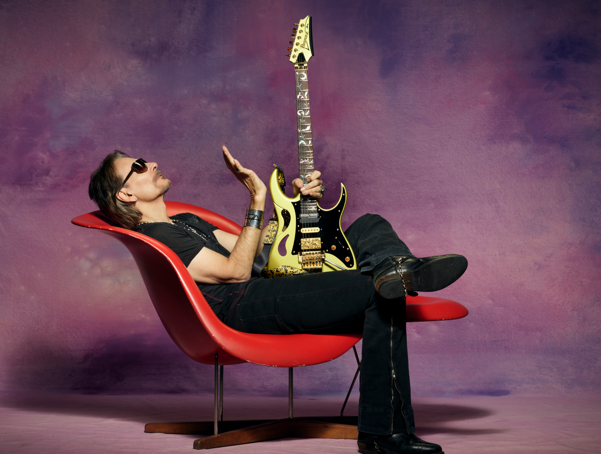 8 Ways to Shred Like Steve Vai