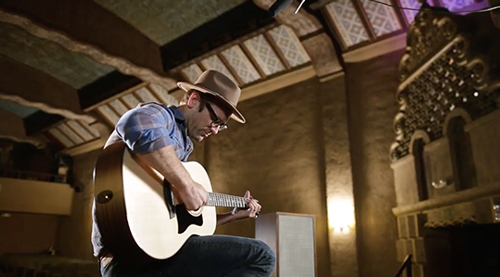 Andy Powers Demos the Taylor 317e Grand Pacific Dreadnought