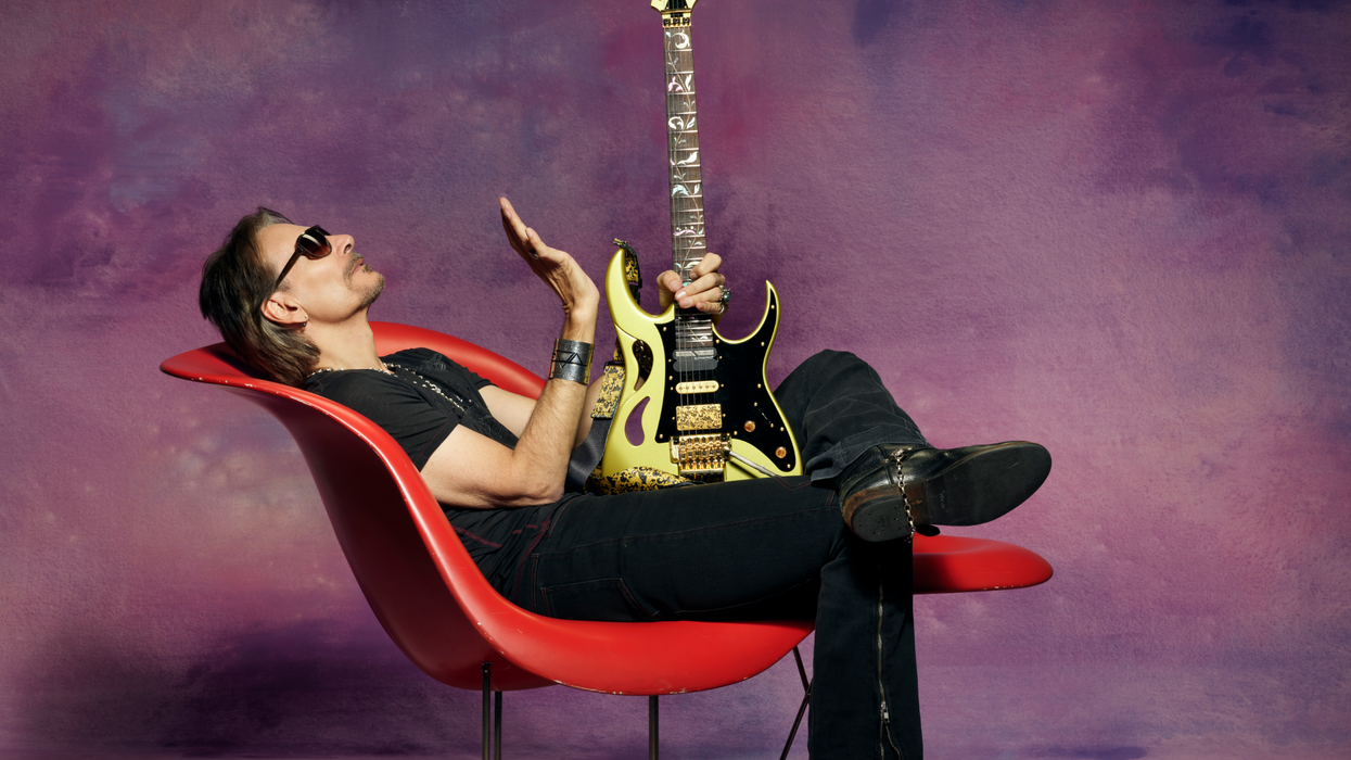 8 Ways to Shred Like Steve Vai