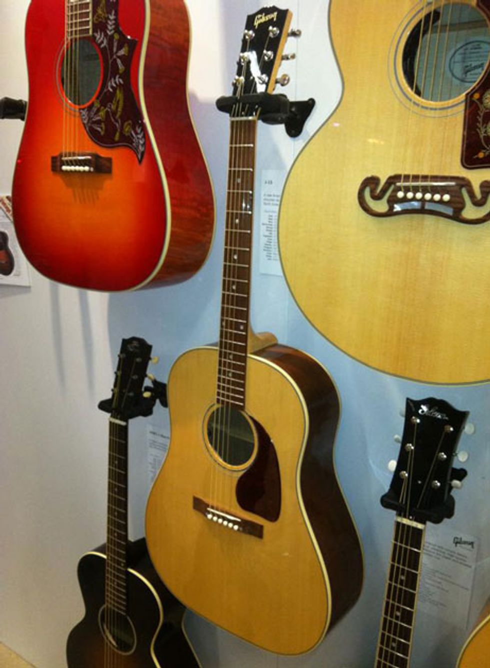 Jan14_GALL_NAMM1_GibsonAcoustic_WEB.jpg