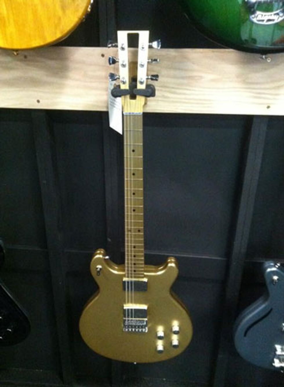 Jan14_GALL_NAMM4_Travis-Bean_WEB.jpg