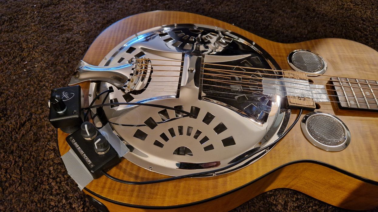 Amplifying a Resonator Guitar via a Fender