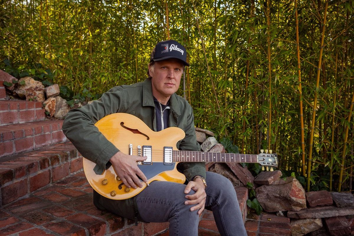 Joe Bonamassa with signature humbuckers on guitar