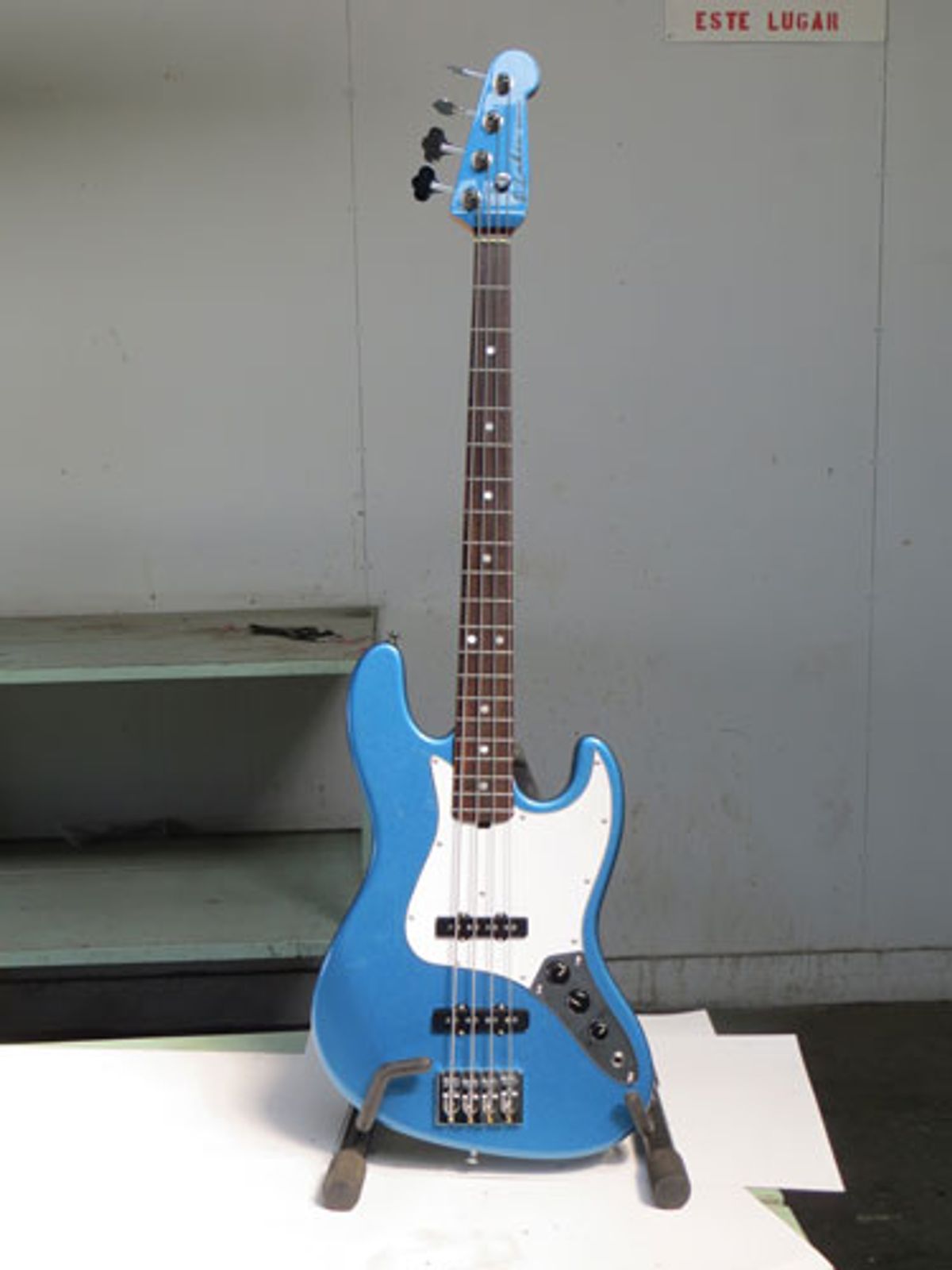 D. Lakin Basses Introduces the Joe Osborn and Bob Glaub Signature Models