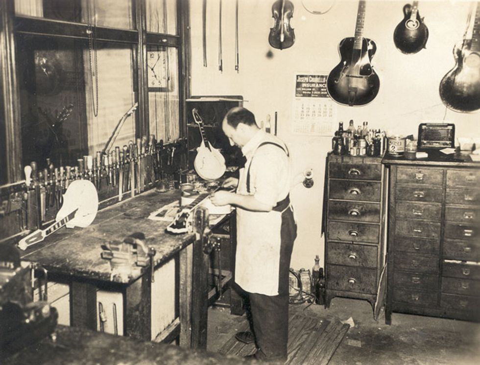 John DуAngelico, 1942