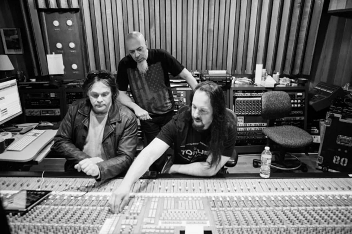 John Petrucci: The Ultimate Evolved Guitarist