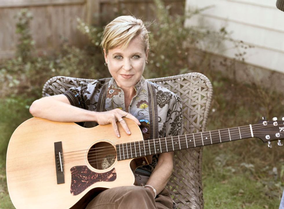 Kristin Hersh: Raw Bones, Dressed in Colors