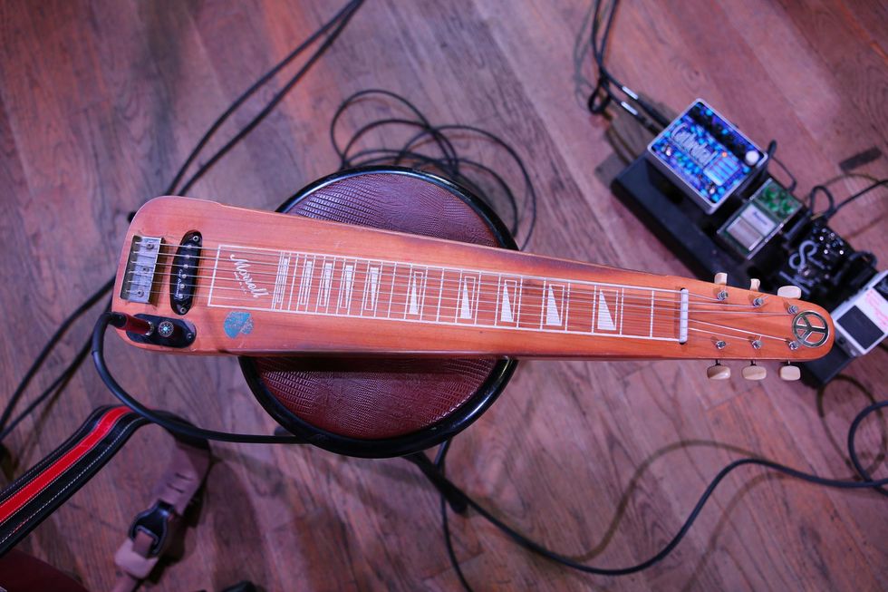 lap steel guitar