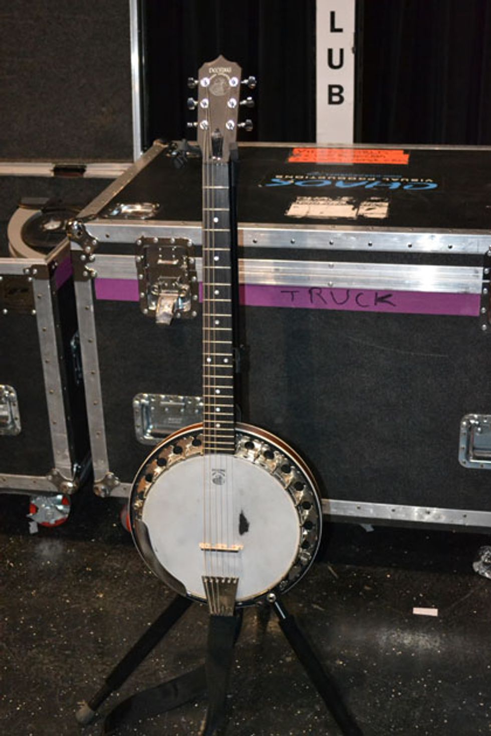 Mar14_GALL_10KU_KeithUrbanGear_DeeringBanjotar_WEB.jpg