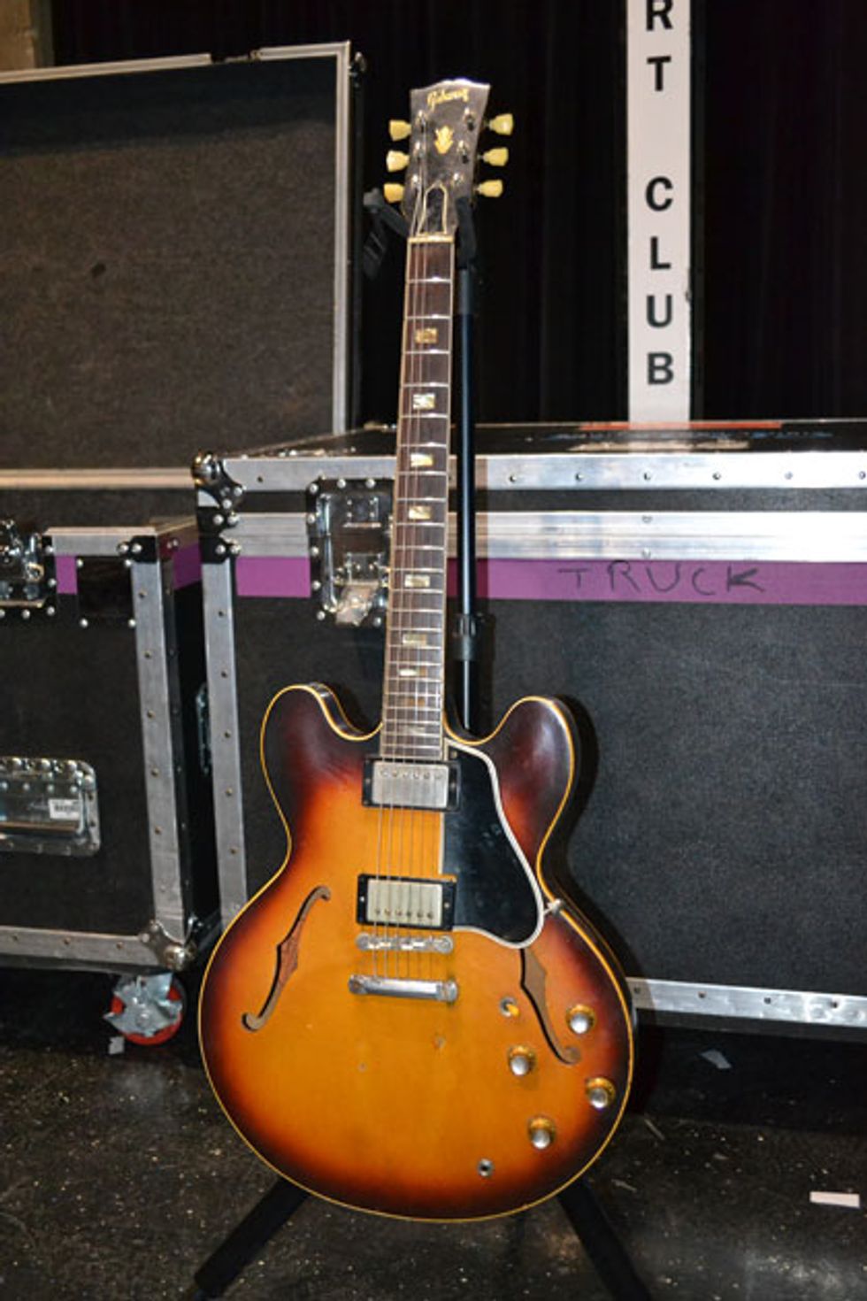 Mar14_GALL_11KU_KeithUrbanGear_Gibson335_WEB.jpg