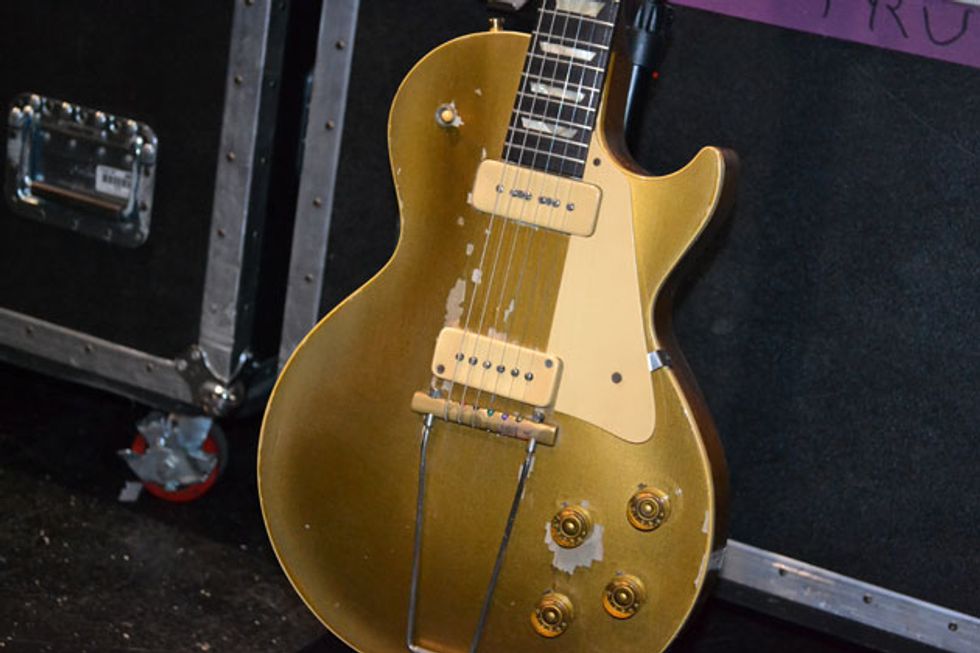 Mar14_GALL_16KU_KeithUrbanGear_GoldtopLP2_WEB.jpg