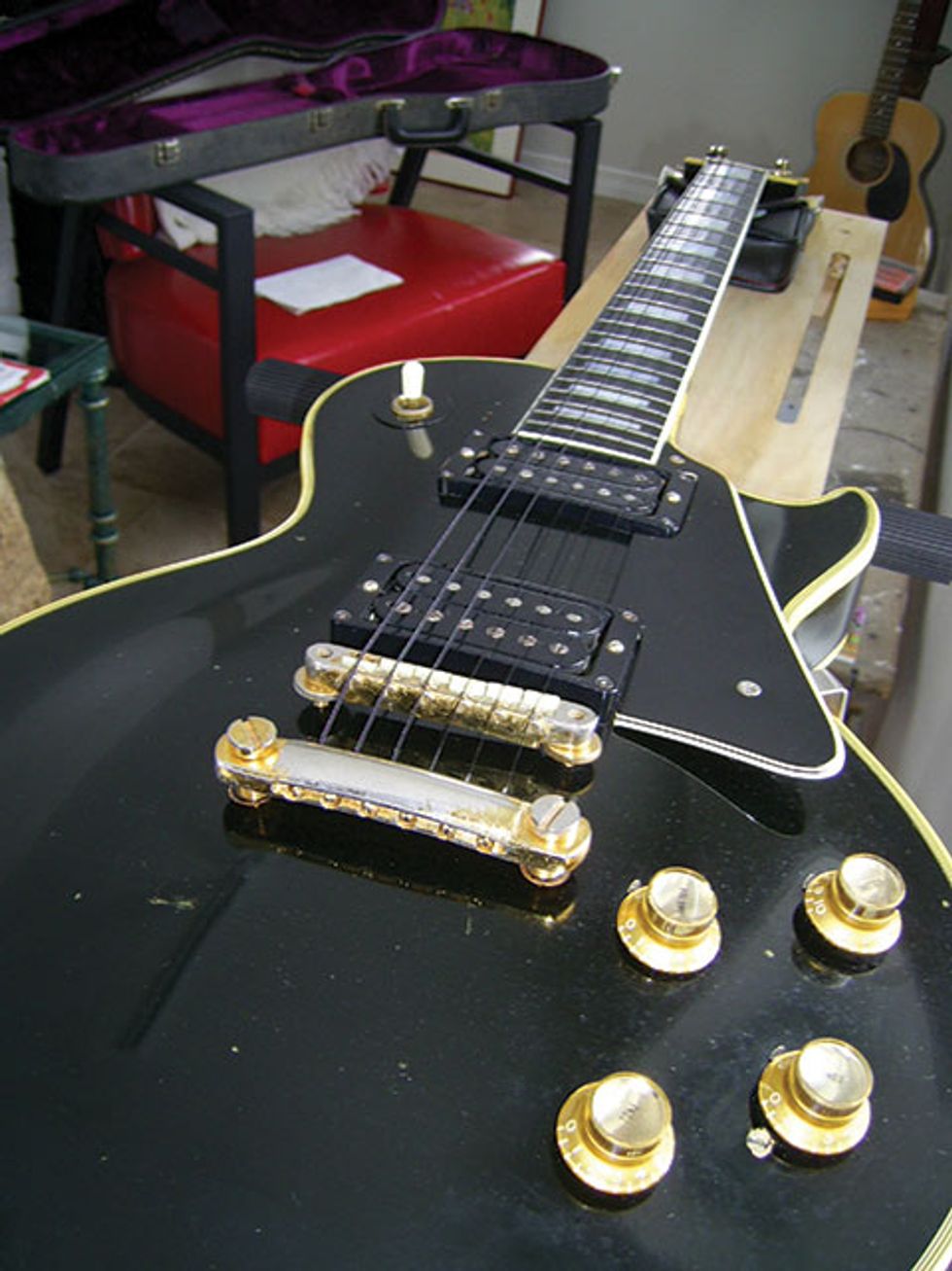 March: 1968 Gibson Les Paul Custom Reissue Black Beauty Fretless Wonder