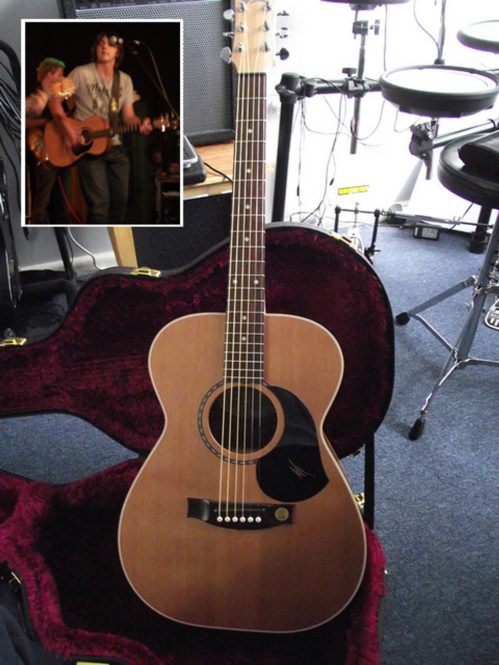 Maton EBG808L