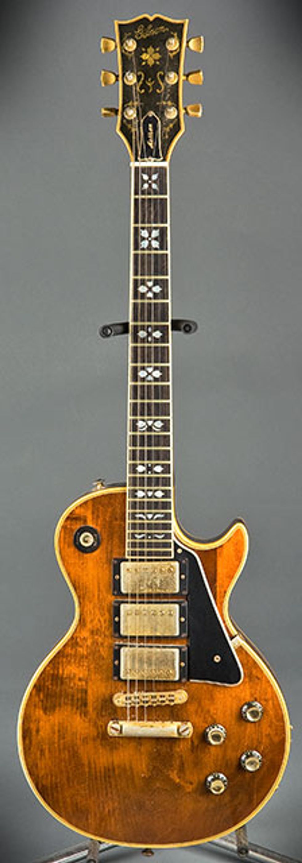 November: The Kinks' Dave Davies' 1977 Gibson Les Paul Artisan