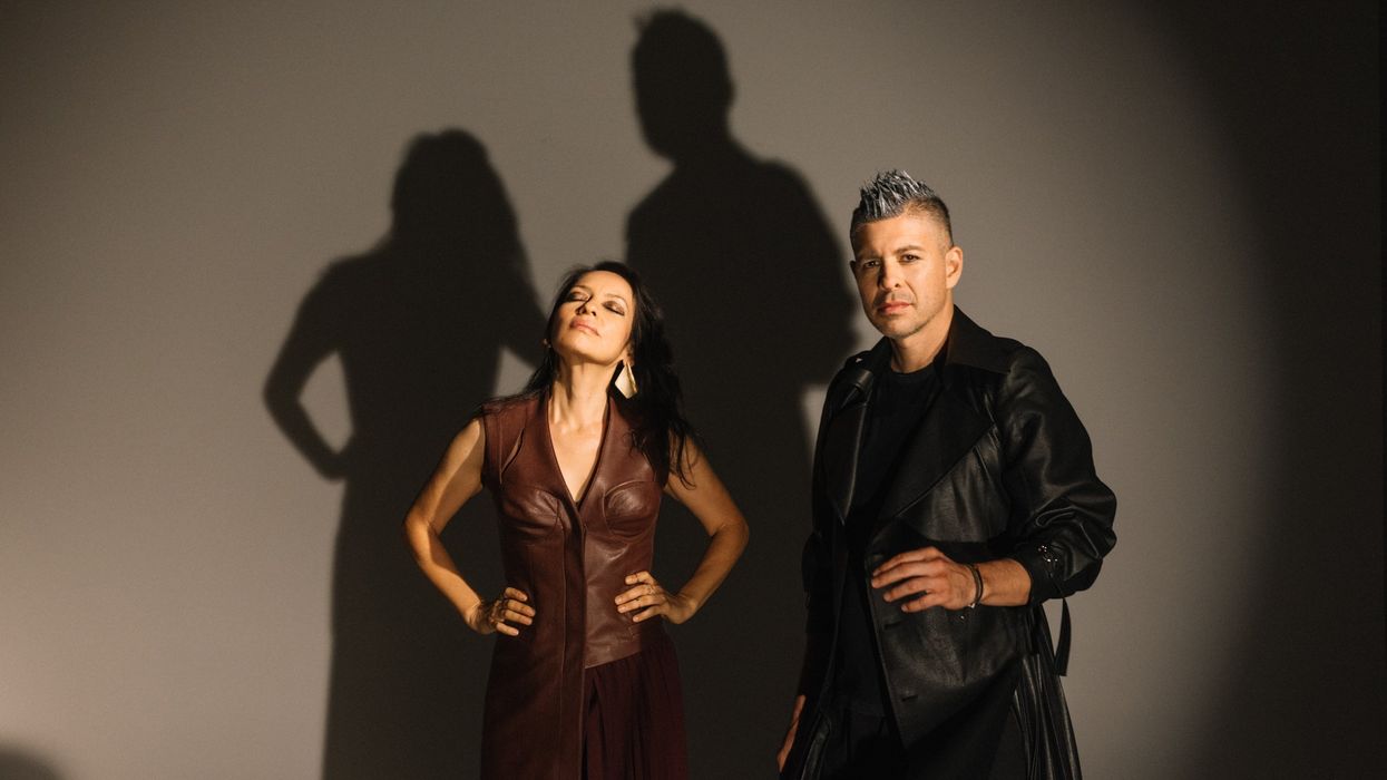 Rodrigo y Gabriela’s Brave New World