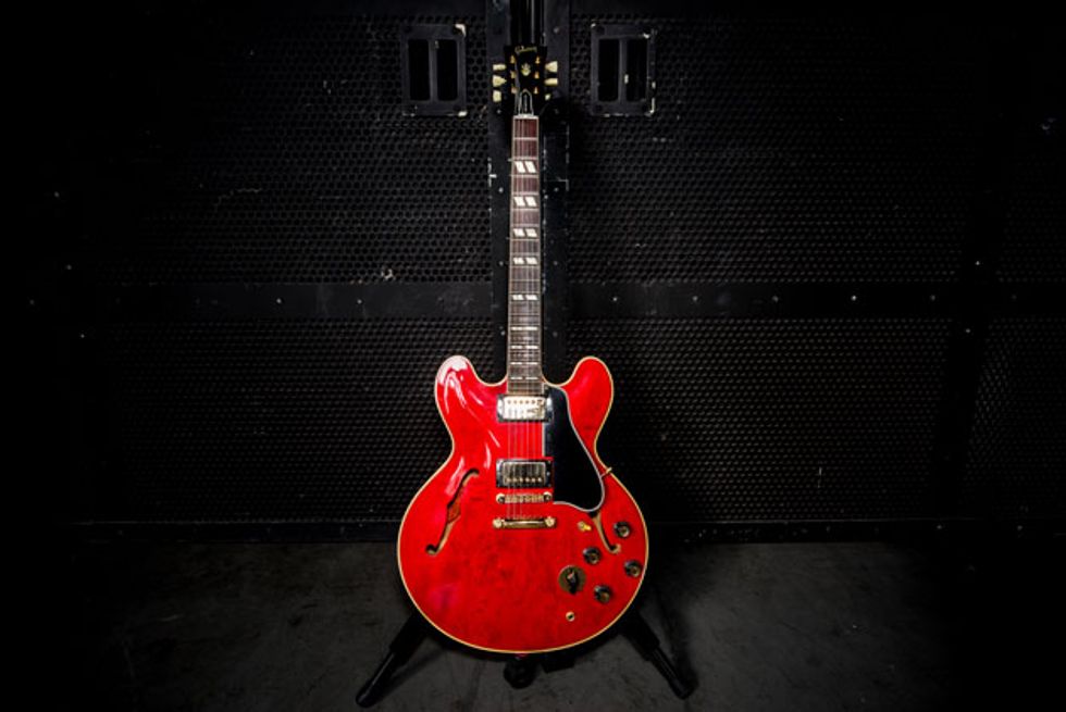 OCT15_PG_GALL_Bonamassa_60ES-345Red.jpg