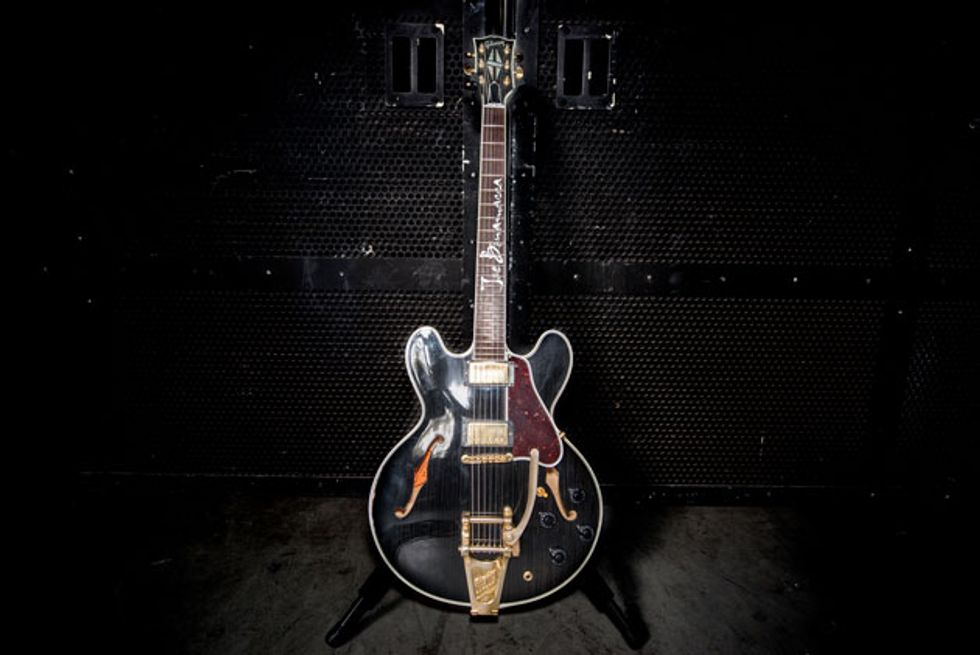 OCT15_PG_GALL_Bonamassa_ES355_Bigsby.jpg
