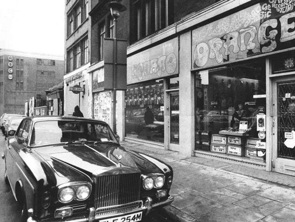 Orange Shop, 1970