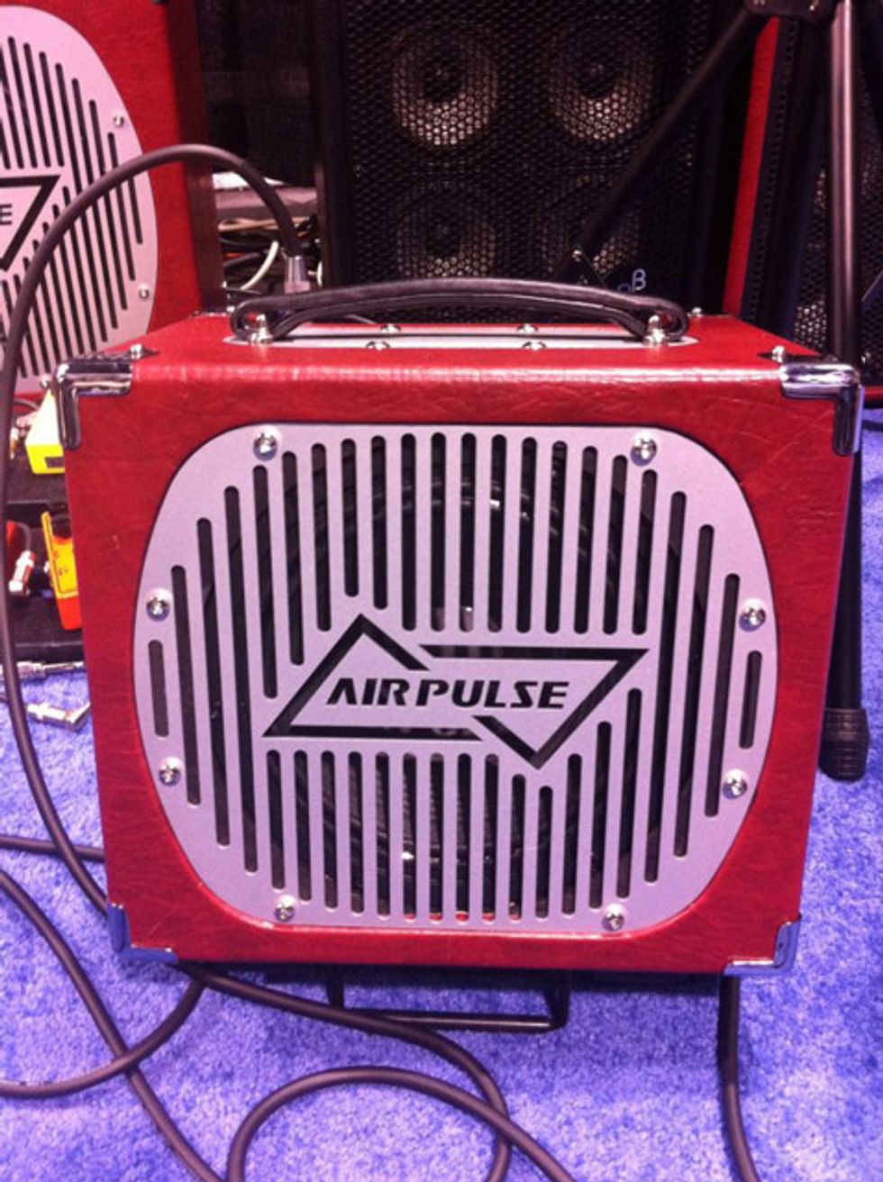Phil Jones AirPulse One Eight Amp
