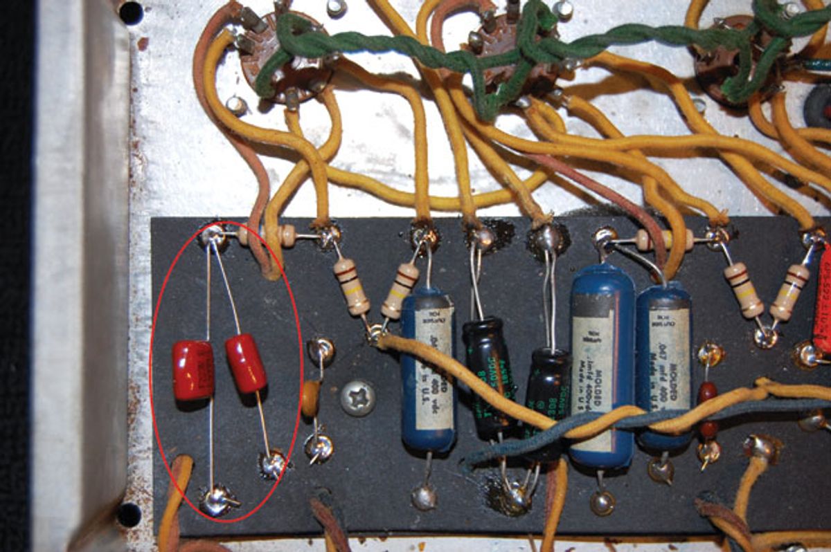 Ask Amp Man: Beefing Up a Vintage Fender Vibrolux Reverb