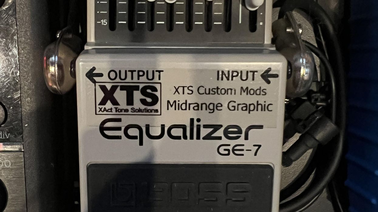 Refine Guitar Mids with an EQ Pedal