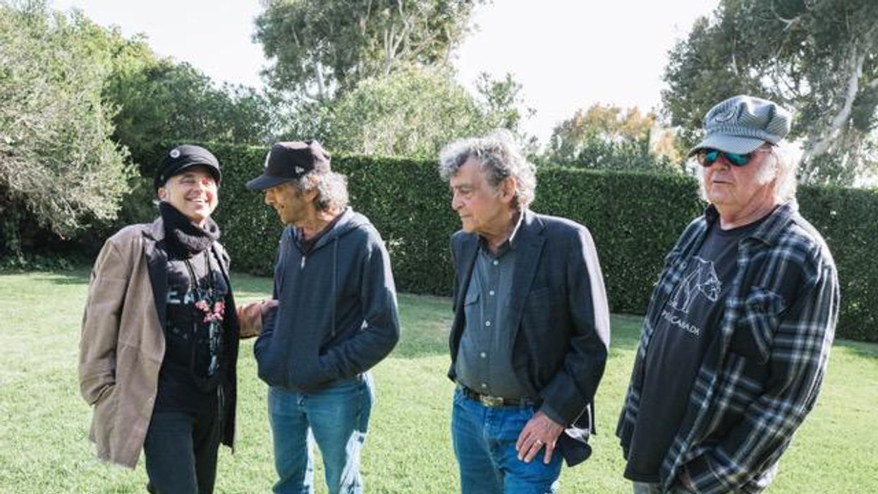 Neil Young with Crazy Horse Announce New Album