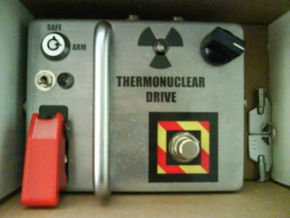 Random Device Thermonuclear Drive